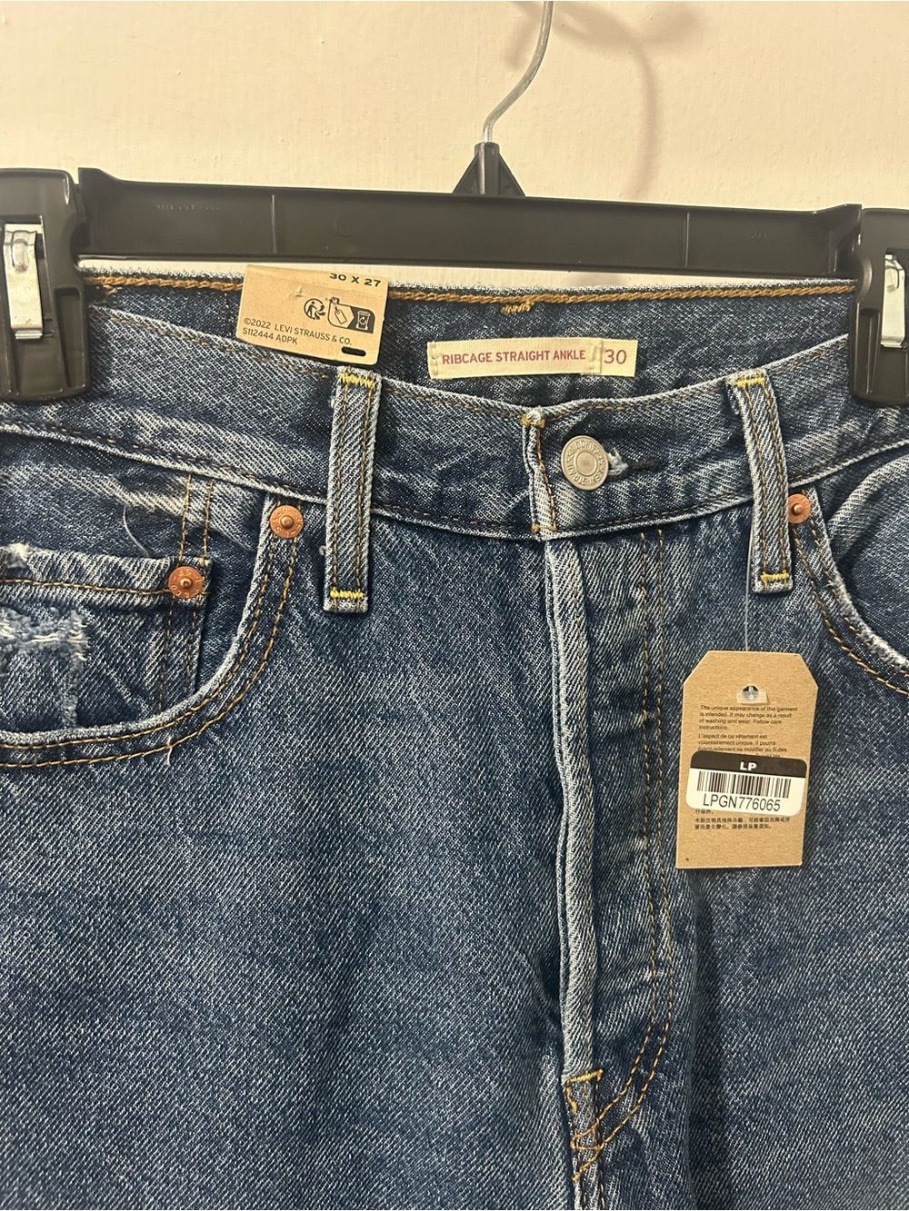 Levi’s • Ribcage Straight Ankle High-Rise Distressed Jeans NWT - Picture 5 of 5
